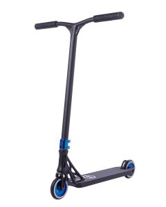 Striker ESSENCE Scooter - BLACK / BLUE CHROME