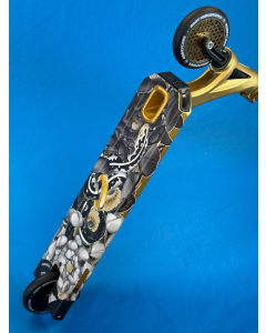 sz L Ivan Jiminez AOSv5 Custom Scooter Gold / Black